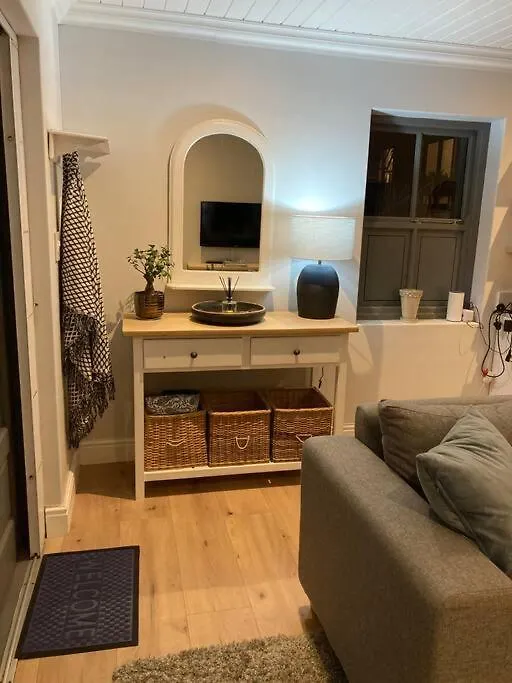 Maroon Belles Apartment Cape Town