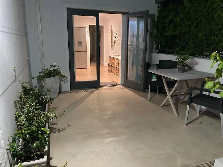 Maroon Belles Apartment Cape Town